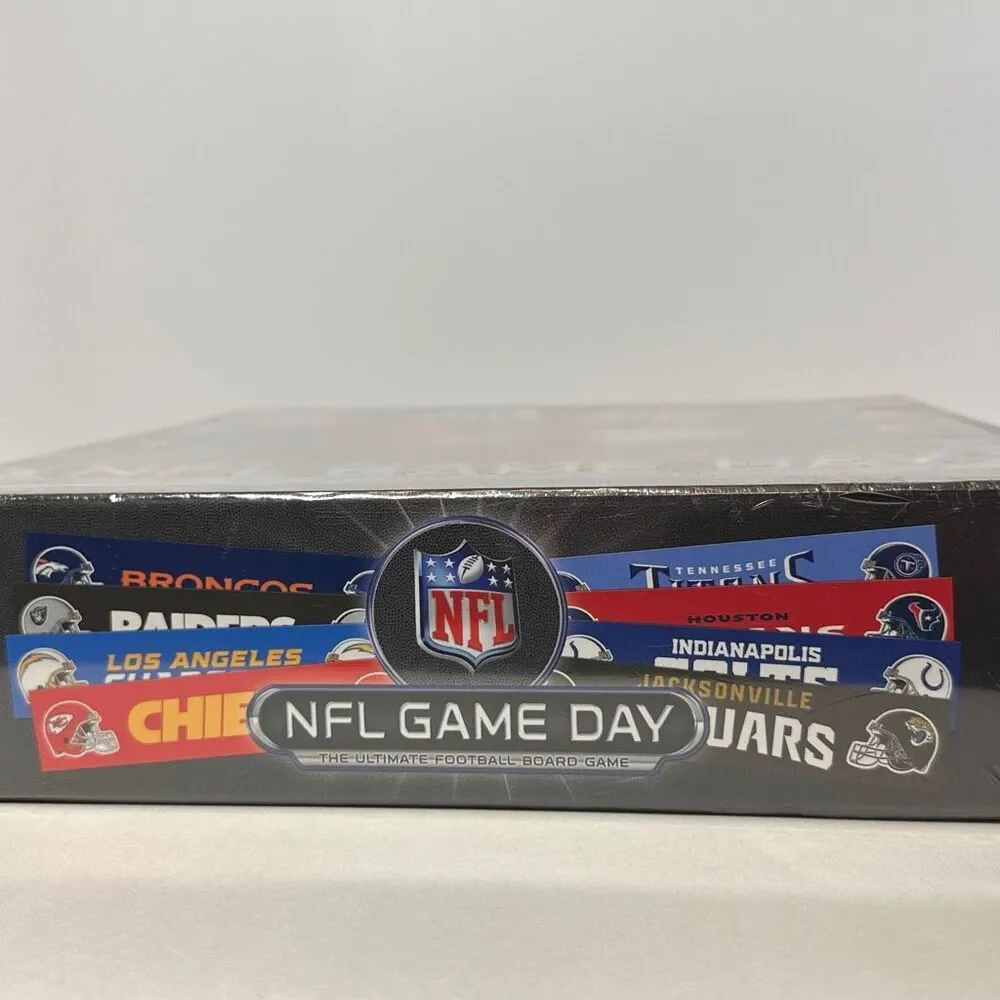 NFL Game Day Board Game  NEW Sealed in Box